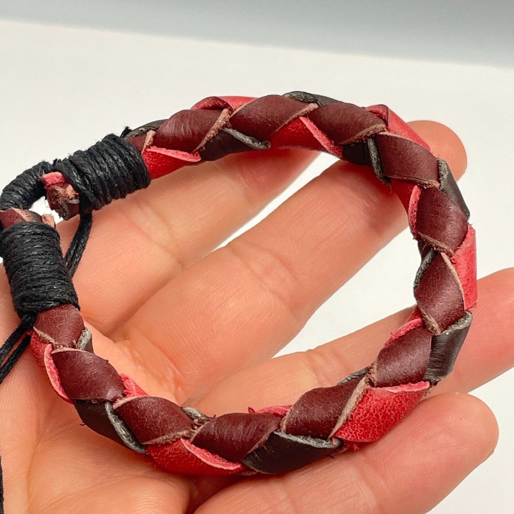 Vintage 90s Braided Leather Bracelet Boho Minimalist Adjustable Fashion Jewelry